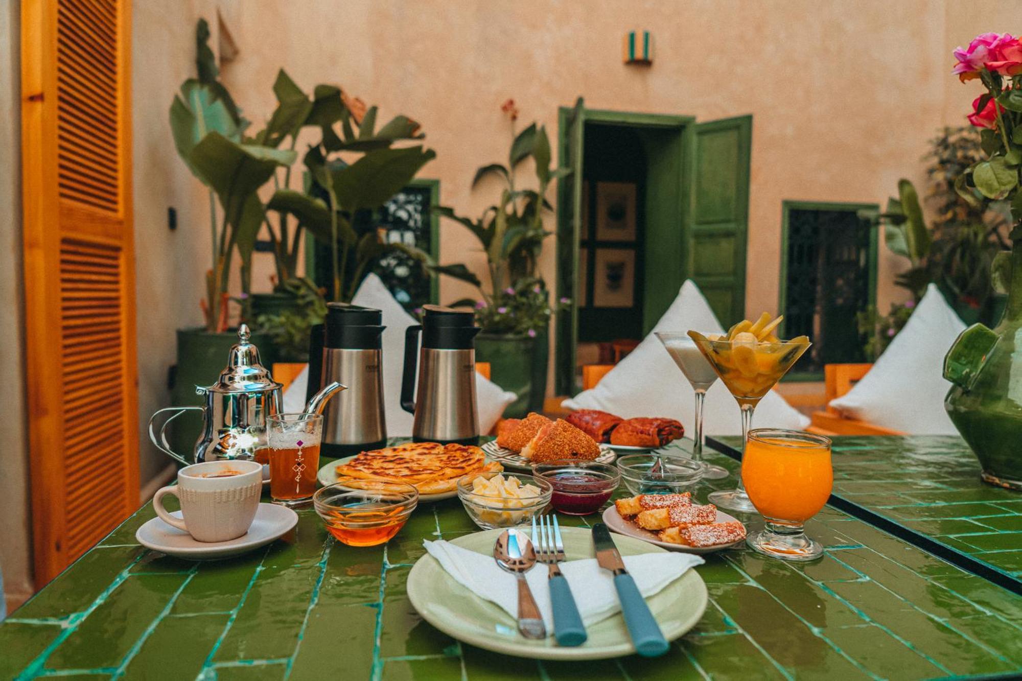 Hotel & Riad Veridis Marrakesh Bagian luar foto