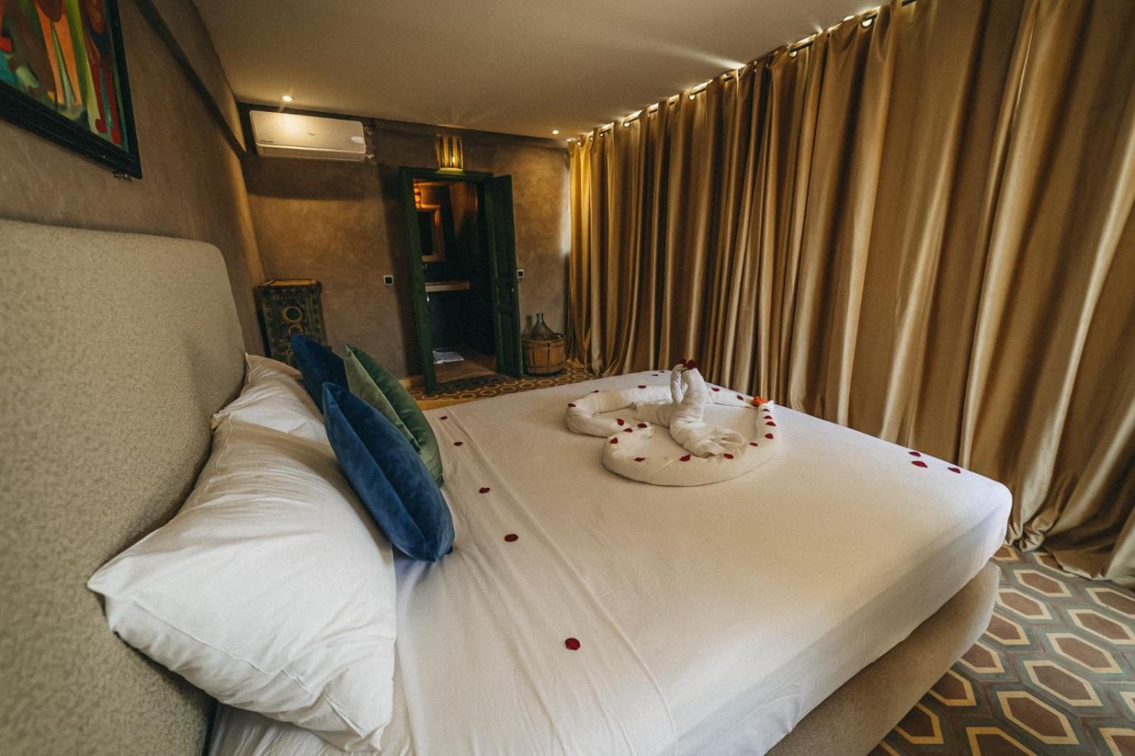 Hotel & Riad Veridis Marrakesh Bagian luar foto
